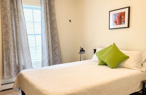 Old North End Condo | Updated downtown BTV condo with lake view!