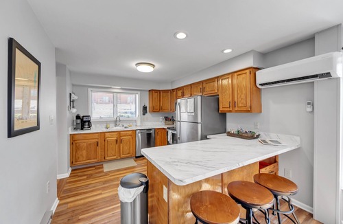 North Creek House | Upper Sleighride 25l - Wrap-around Deck End Unit 3 Bedroom Townhouse by The Summit at Gore Mountain