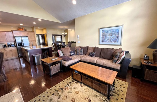 Big White Ski Resort House | Upper Village BEST Ski-in-out w/3 parking spots!