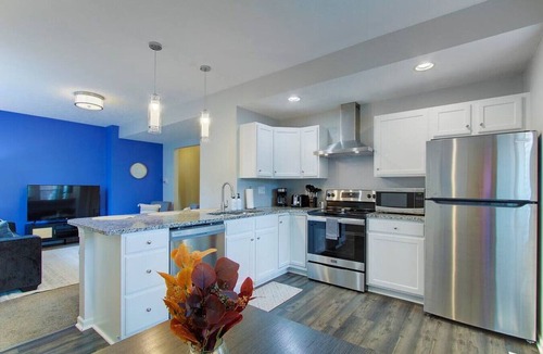 University Circle Apartment | Upscale Little Italy Two Bedroom w/Private Drive