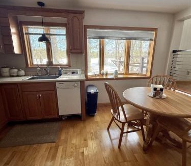 East Baldwin Villa | UPTA CAMP LIMIT 8 cabin
