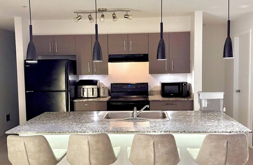 Calgary Apartment | Urban Luxury with Everyday Comfort