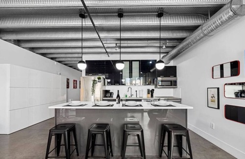 Downtown Edmonton Apartment | Urban Pop Loft | Near ICE District | UG Parking!