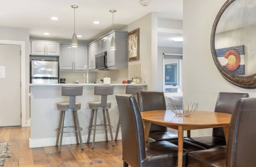 Vail Condo | Vail 21 Condo 302 | Remodeled 2BR Steps from Gondola