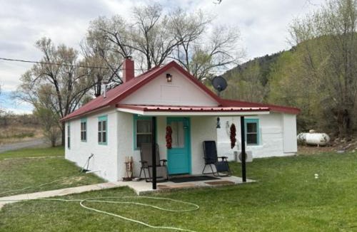Raton House | Valentine's Northern New Mexico Mountain Ranch on Colorado Border retreat