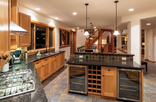 Golden Ski Chalet | Valleyview Chalet: 5-bedroom luxury mountain home