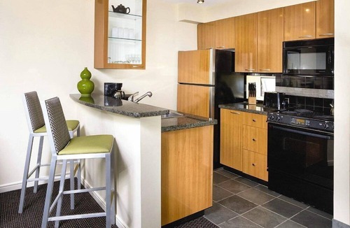 Downtown Vancouver Resort | Vancouver | Urban Retreat | Walkable + Central Location