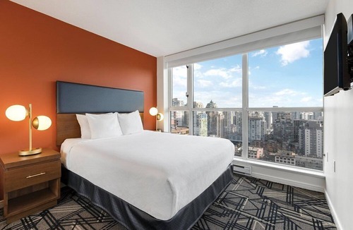 Downtown Vancouver Resort | Vancouver | Urban Retreat | Walkable + Central Location