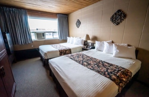 Vegreville Hotel | Vegreville Garden Inn