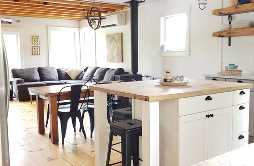 Tinmouth House | Vermont Lakefront Getaway “The Wild Loon” Waterfront Home with phenomenal Views!