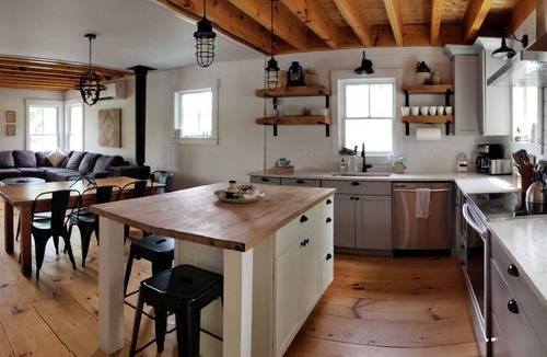 Tinmouth House | Vermont Lakefront Getaway “The Wild Loon” Waterfront Home with phenomenal Views!