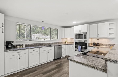 Vero Beach South Condo | Vero Beach Paradise - 3 BR Unit near Downtown & Beaches