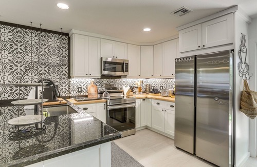 Juno Beach House | Vibrant North Palm Beach Home ~ 2 Mi to Beach!