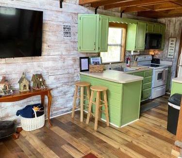 Okeechobee House | Vibrant Sunsets and Lush Landscaping on Lake Okeechobee