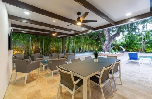 North Miami Beach Villa | Villa Azur by Glam Homes