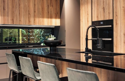 Brickell Villa | Villa Strata: Modern 5 BED +POOL, minutes from The Grove, Brickell & Downtown