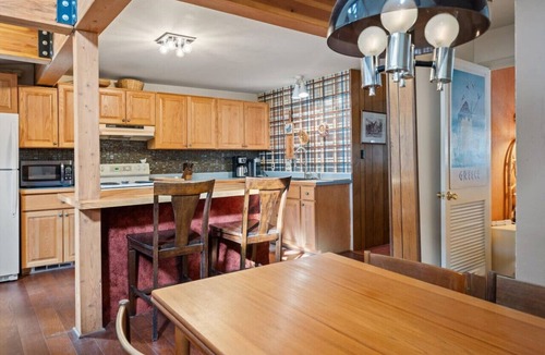 West End Cabin | Vintage Aspen Miner`s Cabin