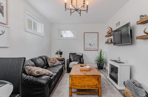 Saskatoon Apartment | VIP YXE Broadway Character Home