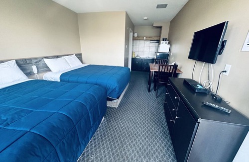 Rocky Mountain House Hotel | Voyageur Motel