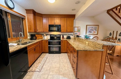 Bretton Woods House | W5 Dog-Friendly Bretton Woods Retreat Near Skiing, Hiking, Golf & the Omni Resort