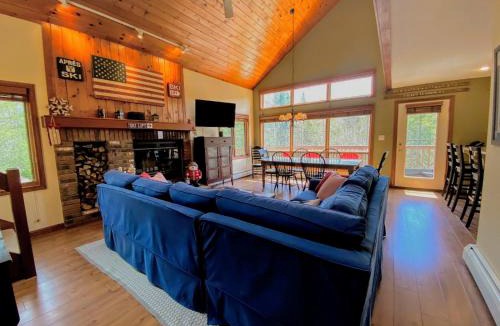 Carroll Villa | W8 Mount Washington Place Townhome great slope views fireplace large deck yard and ping pong