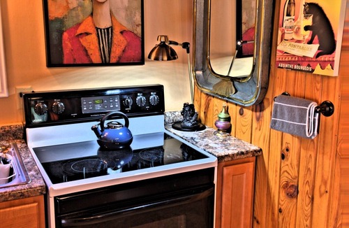 Malletts Bay Cottage | Walk Softly, There’s a Dream Here!
