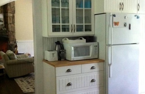 Mount Desert House | Walk to Acadia! Maine Farmhouse 2025: 3 night min May-Labor Day