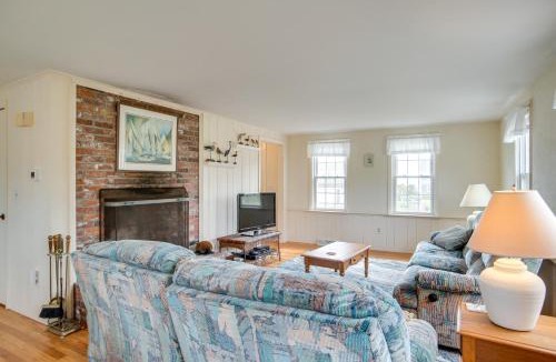 West Chatham House | Walk to Beach: Chatham Gem w/Ocean-View Sunroom!