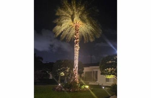 Delray Beach Villa | WALK to BEACH & DOWNTOWN-only 3 bks to ATLANTIC Ave-SO PRIVATE-Heated Salt Pool