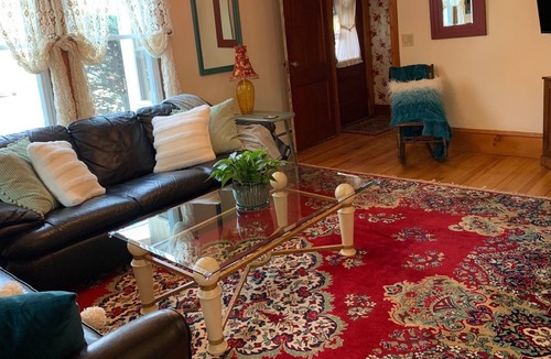 South End Apartment | Walk to breweries, restaurants, bike path, the lake, Farmer's Market, groceries!
