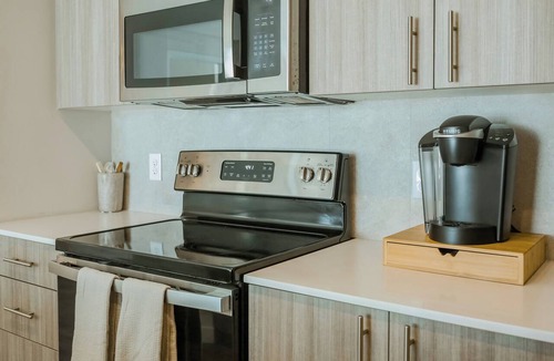 Miami Gardens Condo | Walk to Hard Rock Stadium! Miami Condo w/Pool