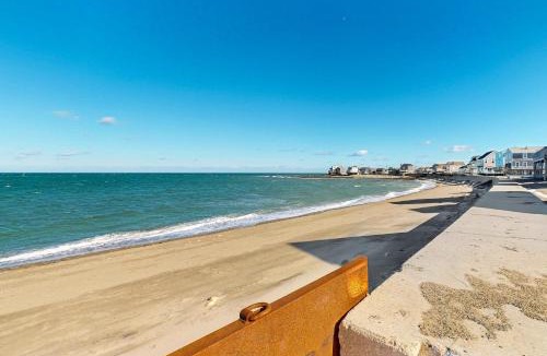 Scituate House | Walk to Sandhills Beach! Sunny Group Getaway