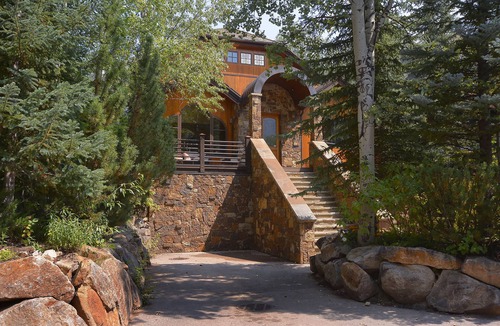 Aspen House | Walk to town! 4 bdrms all king beds. Great ski house w/hot tub near Snyder Park