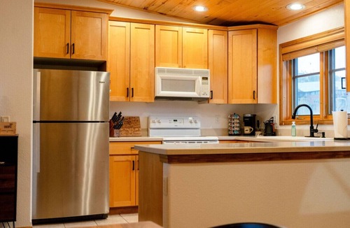 Grand Lake Apartment | Walk to town, natural lake and MTN view, balcony