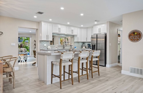 Deerfield Beach House | Walk2BEACH|HeatedPool|Spa|GamingRoom|Tikihut|Cove