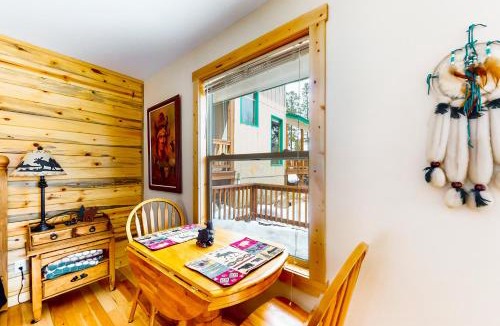 Grand Lake House | Wapiti Point - Guest House