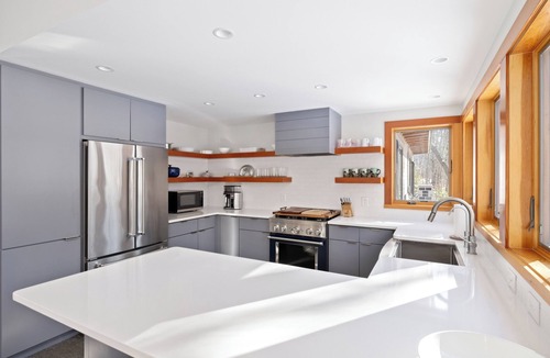 Cape Porpoise House | Warm and Contemporary Cape Porpoise Retreat