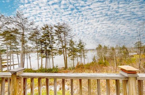 Edgecomb House | Water-view condo at Sheepscot Harbour Resort with deck, full kitchen, and WiFi