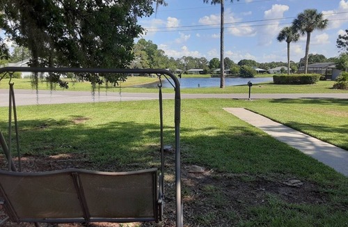 Golf Hammock House | Water-view Golf Hammock Home/Fenced-in Corner Lot
