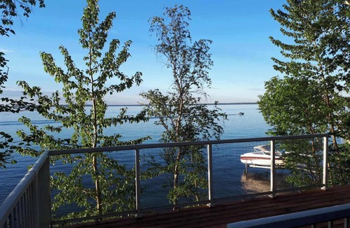 Westerose Cabin | Waterfront cabin Pigeon Lake! August 14 -17, August 28 - September 3 AVAILABLE