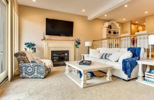 Gilford House | Waterfront Community: Lake Winnipesaukee Retreat!