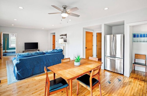 Camden House | Waterfront Duplex, walkable, harbor views, AC, dog friendly