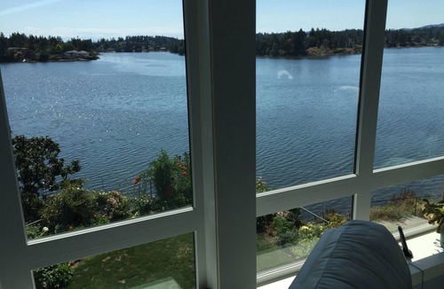 Saanich House | Waterfront eco home. Snowbird Special rates Jan1- Mar30