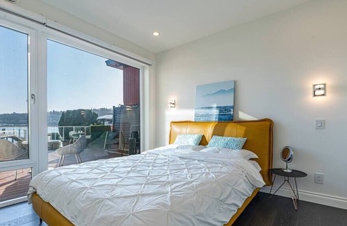 Port Moody House | Waterfront Escape | Waterfront | HotTub | Grill