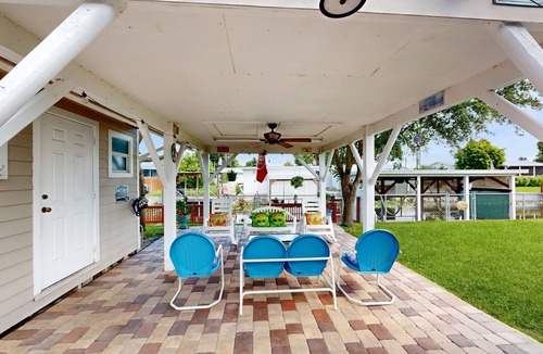 Buckhead Ridge House | Waterfront home with patio, central AC & private dock, close to Lake Okeechobee