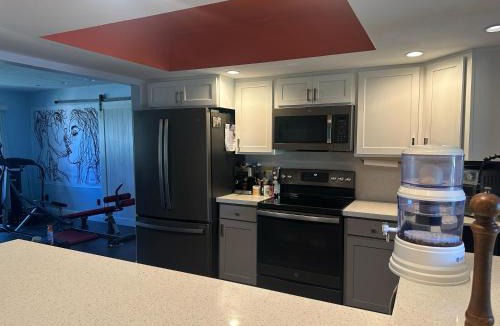 Lake Worth House | Waterfront Room with Private Bathroom Near PBIA & Lake Osborne