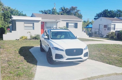 West Palm Beach House | We ensure the Safety and your comfort.