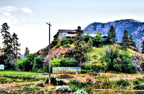 Okanagan-Similkameen Condo | Welcome Snowbirds