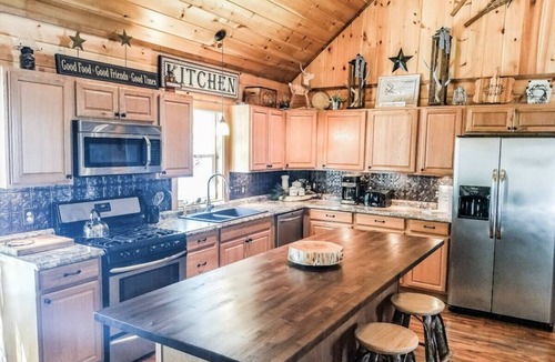 Abbot Cabin | WELCOME SNOWMOBILERS Leave right from our Lodge and hit the trails-Dog Friendly