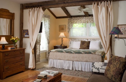 Mad River Valley Bed & Breakfast | West Hill House B&B